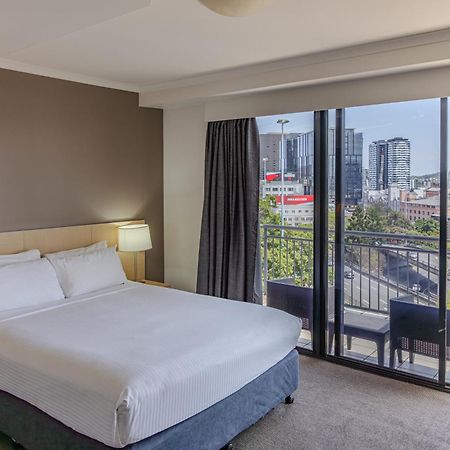 โอ๊ควูด โฮเต็ลแอนด์อพาร์ตเมนต์ บริสเบน Aparthotel ภายนอก รูปภาพ