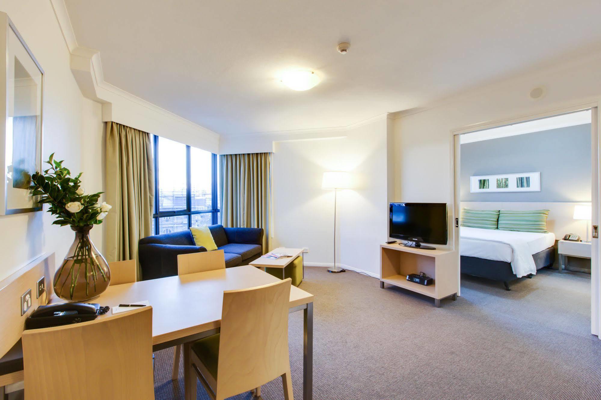 โอ๊ควูด โฮเต็ลแอนด์อพาร์ตเมนต์ บริสเบน Aparthotel ภายนอก รูปภาพ
