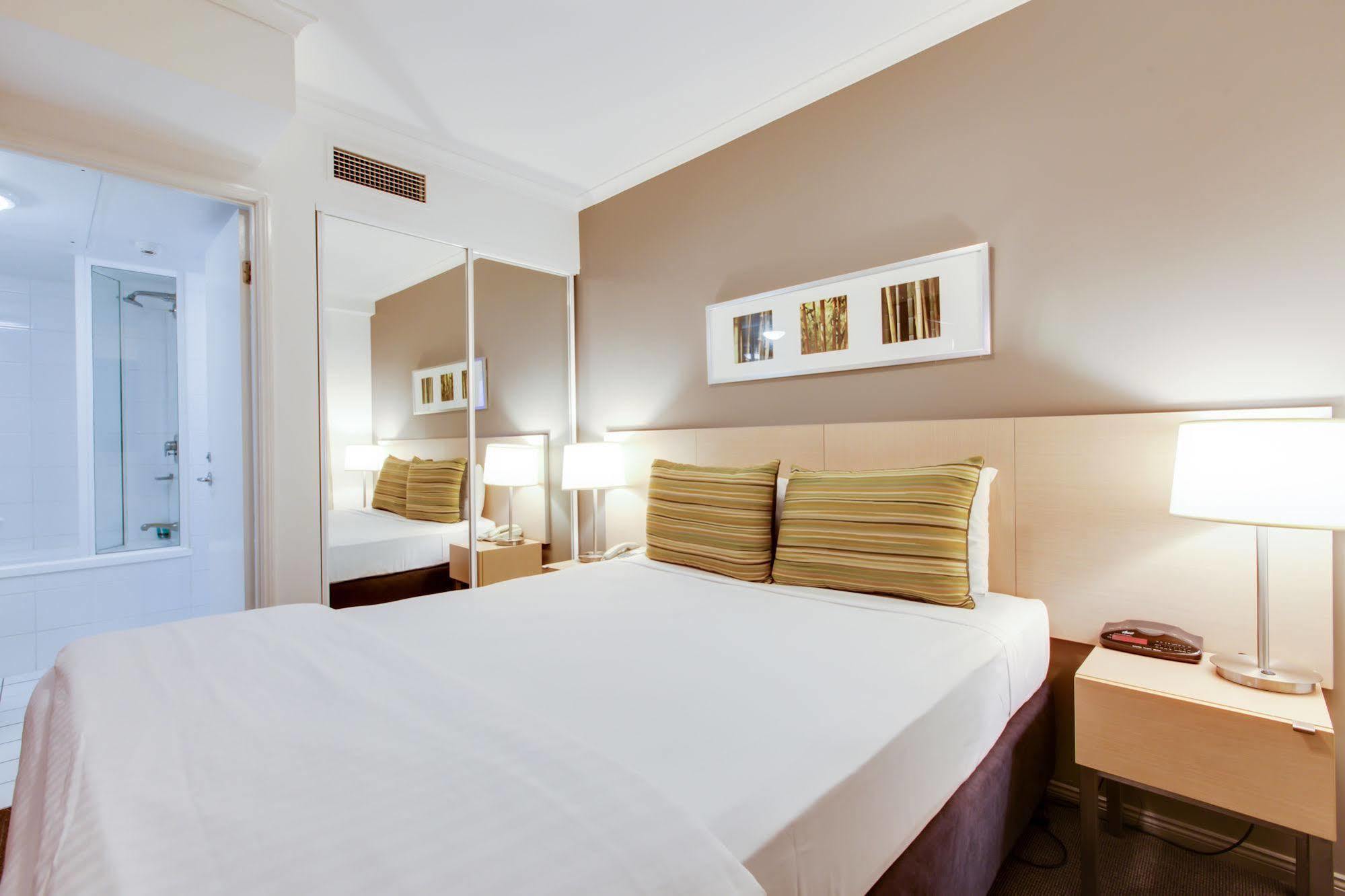 โอ๊ควูด โฮเต็ลแอนด์อพาร์ตเมนต์ บริสเบน Aparthotel ภายนอก รูปภาพ