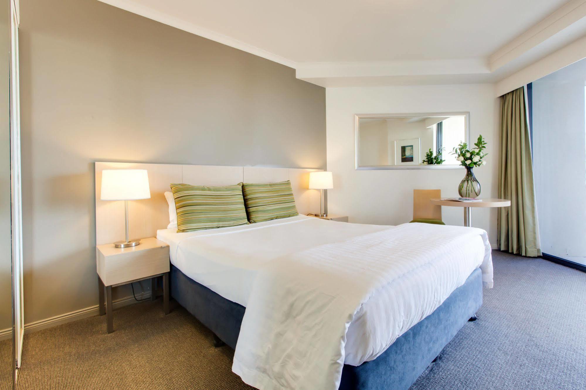 โอ๊ควูด โฮเต็ลแอนด์อพาร์ตเมนต์ บริสเบน Aparthotel ภายนอก รูปภาพ